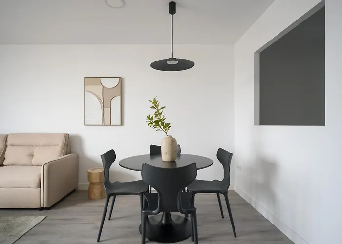 Avant Holidays By Canariasgetaway Apartman *