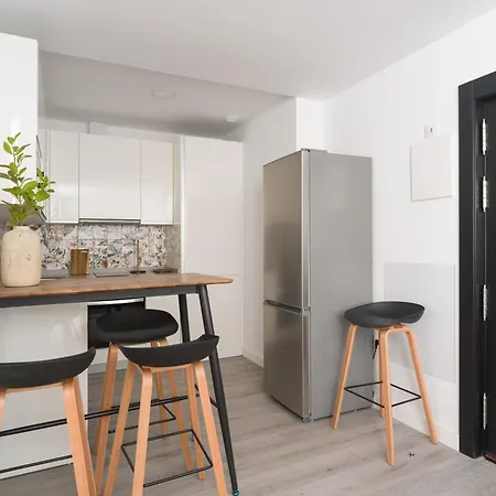 Апартаменти Avant Holidays By Canariasgetaway *